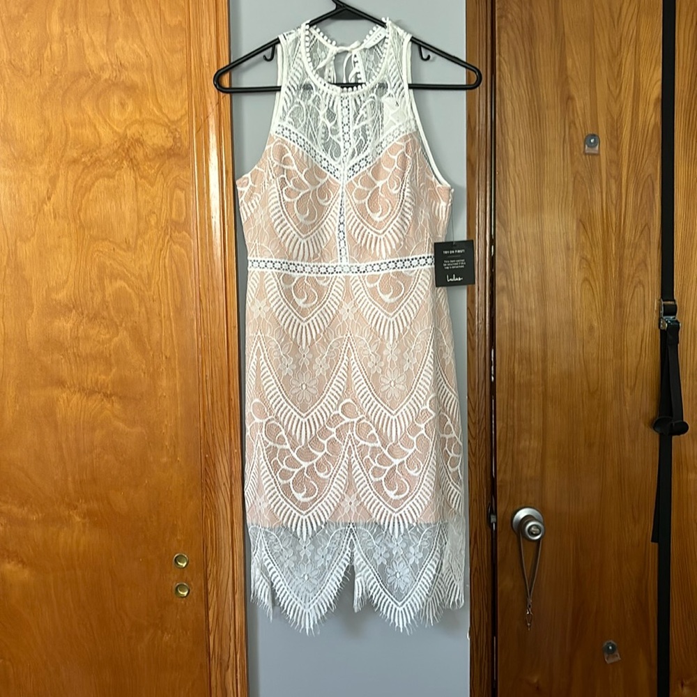 White lace mini